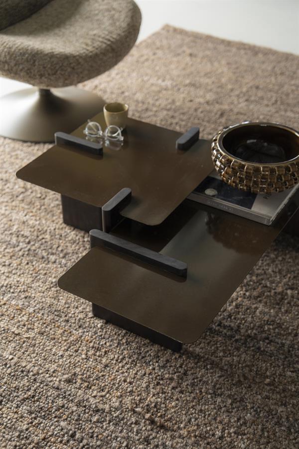 Salontafel Voro bruin mangohout, bovenaanzicht in een interieur