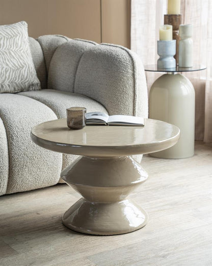 Salontafel Circolo taupe ijzer klein, vooraanzicht in een interieur