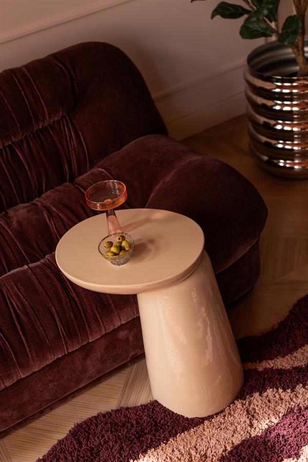 Bijzettafel Muse roze ijzer, bovenaanzicht in een interieur