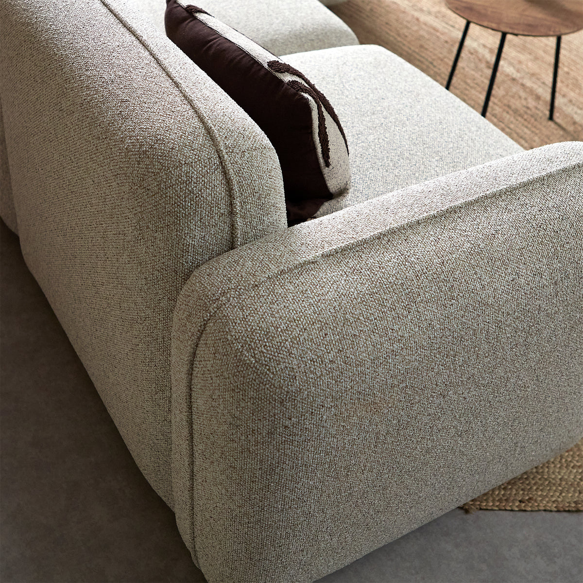 Bank Drop | Longchair | Beige — Detail