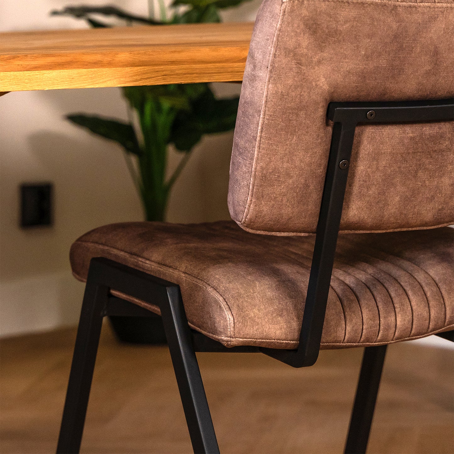 Eetkamerstoel Savio | Goldy Latte