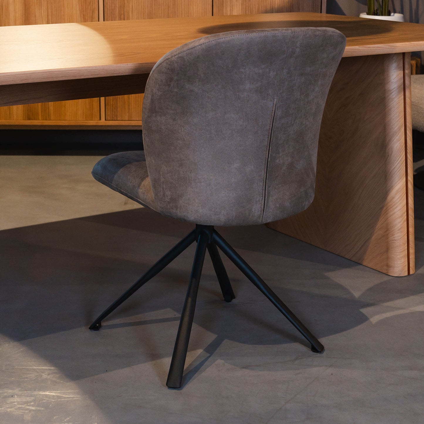 Eetkamerstoel Kimo | Taupe Micro Suède