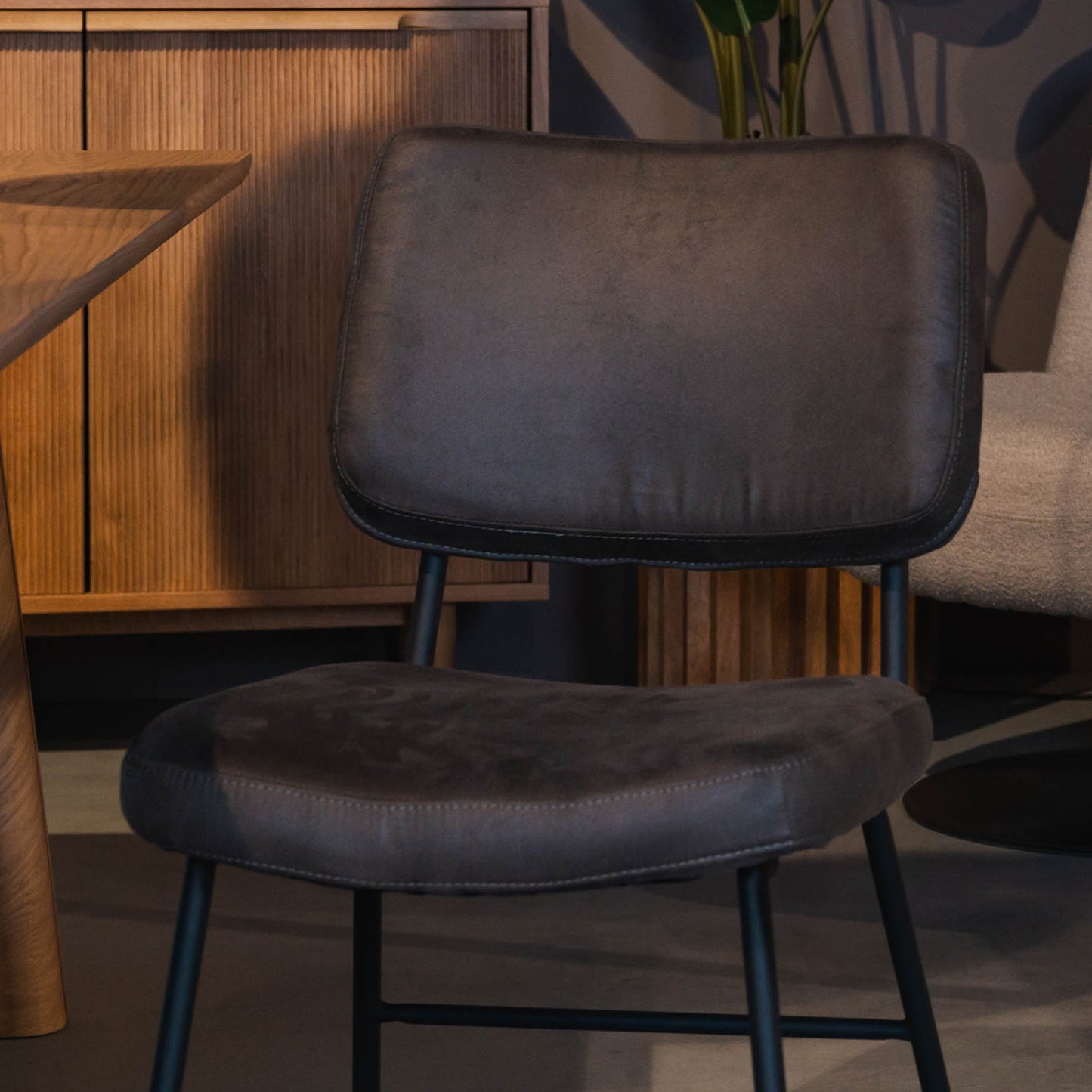 Eetkamerstoel Noah | Antraciet Micro Suède