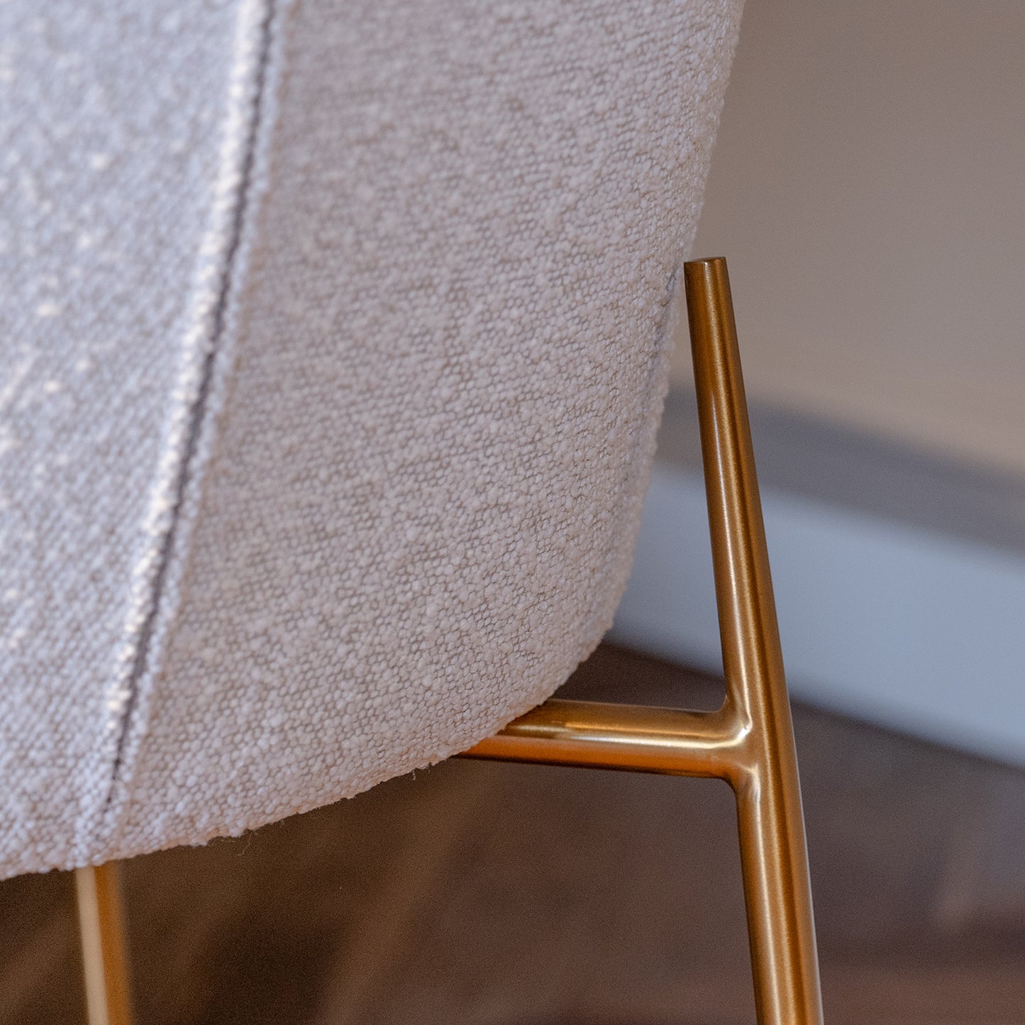 Eetkamerstoel Odessa | Wit Bouclé | Brandvertragend