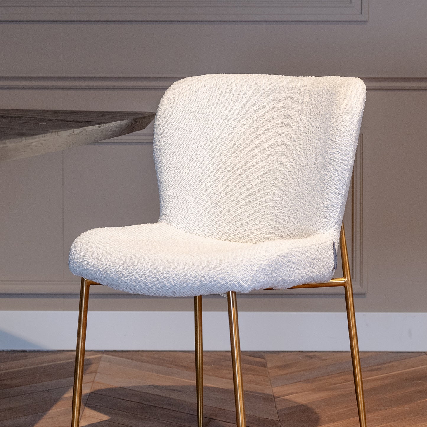 Eetkamerstoel Odessa | Wit Bouclé | Brandvertragend