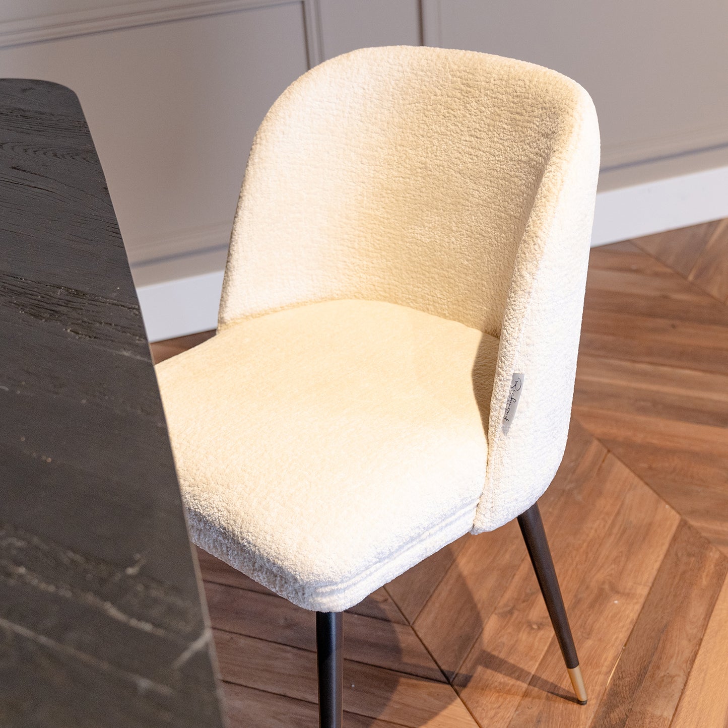 Eetkamerstoel Alicia | Wit Chenille | Brandvertragend