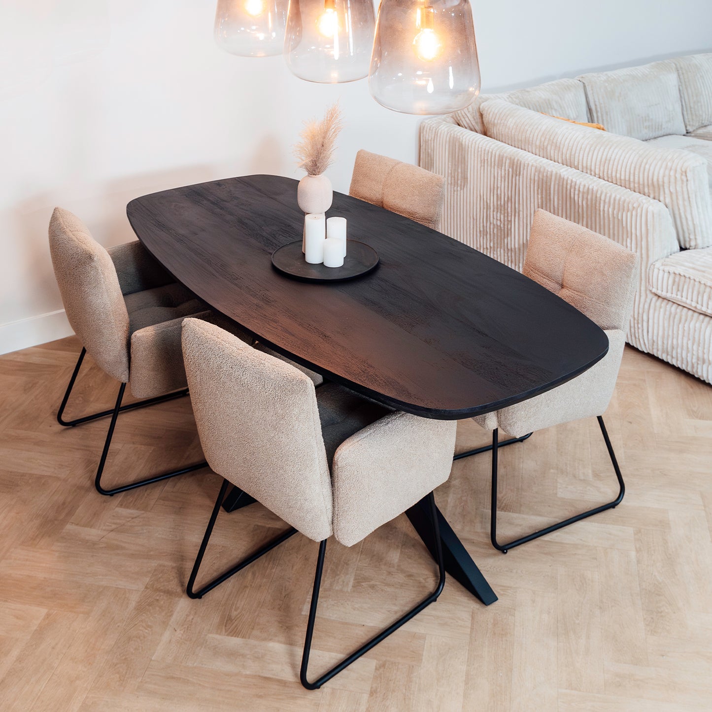 Eettafel Floor | Deens Ovaal | Zwart