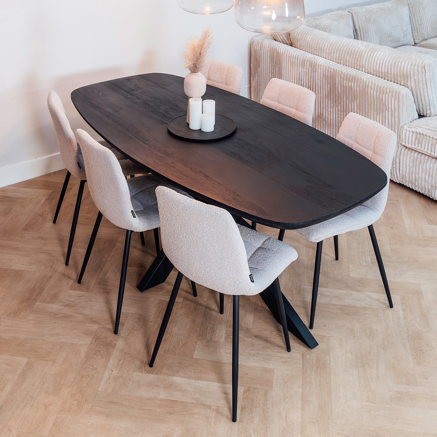 Eettafel Floor | Deens Ovaal | Zwart