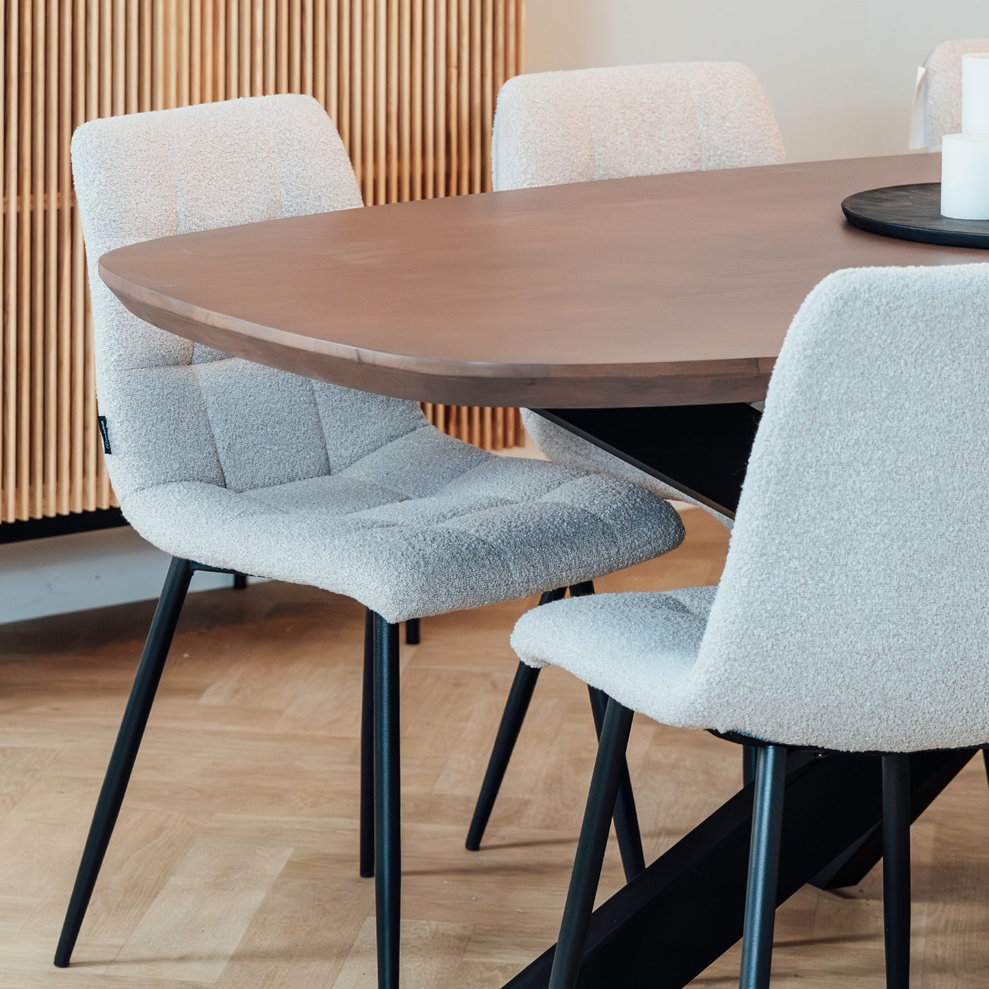 Eettafel Floor | Deens Ovaal | Walnoot