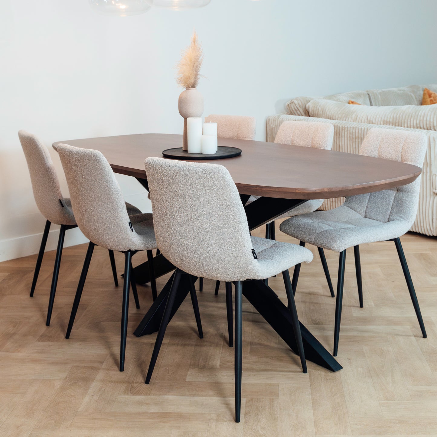 Eettafel Floor | Deens Ovaal | Walnoot