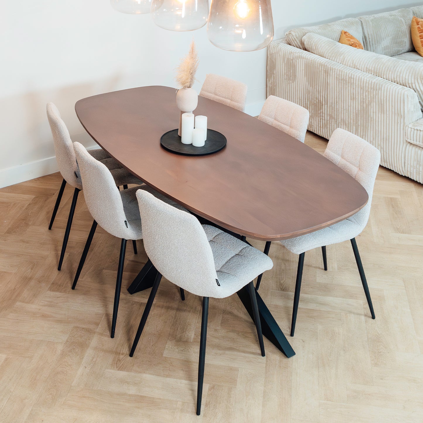 Eettafel Floor | Deens Ovaal | Walnoot
