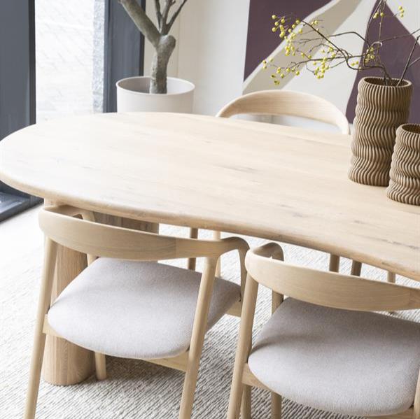 Eettafel Josh | Eikenhout | Organische Vorm