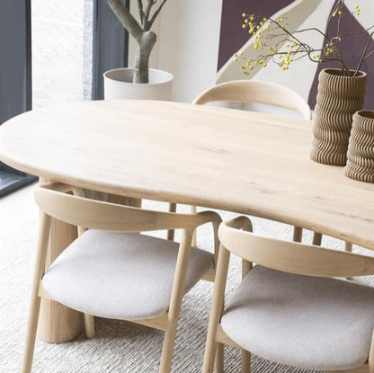 Eettafel Josh | Eikenhout | Organische Vorm