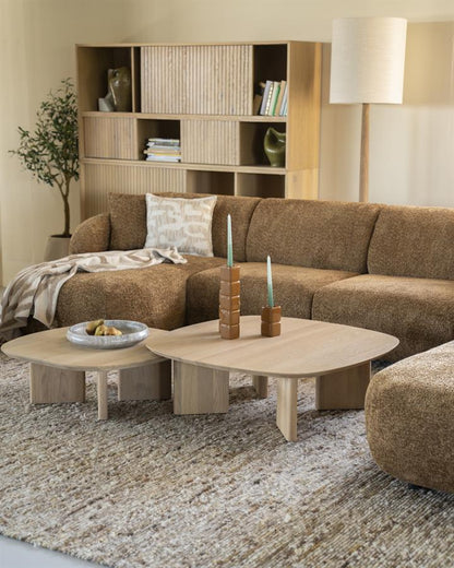 Salontafel Stef naturel eikenhout vierkant groot, vooraanzicht in een interieur