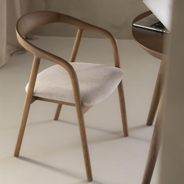 Eetkamerstoel Rayven | Bruin Essenhout | Met Armleuning