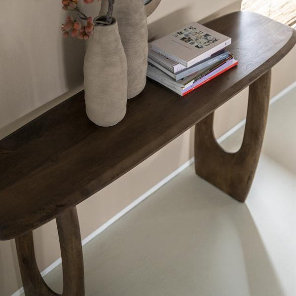 Sidetable Phoebe | Bruin Mangohout
