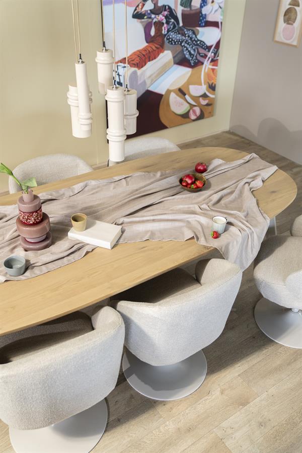 Eettafel Dion | Naturel Metaal | Ovaal — Zijaanzicht - sfeer