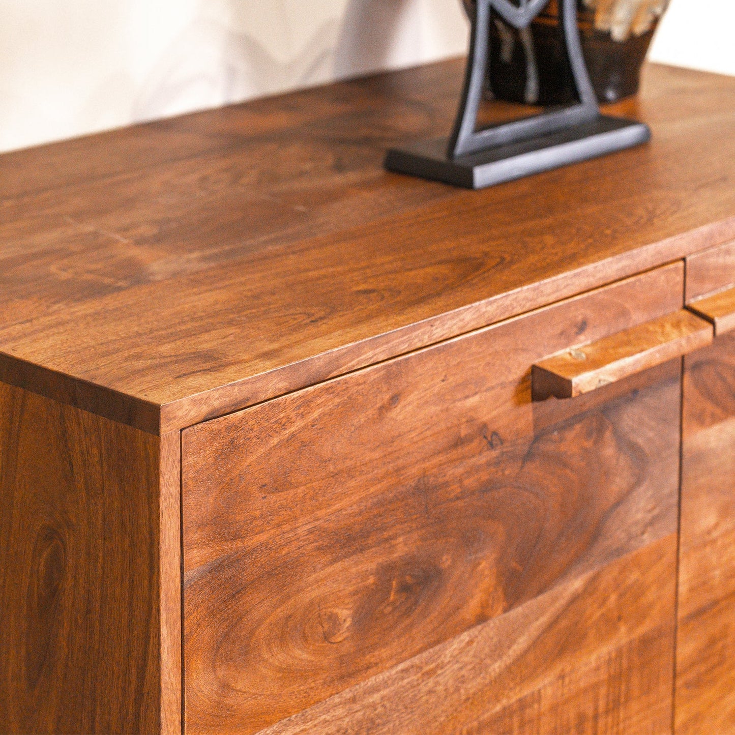 Barkast Falcone | Walnoot Acaciahout