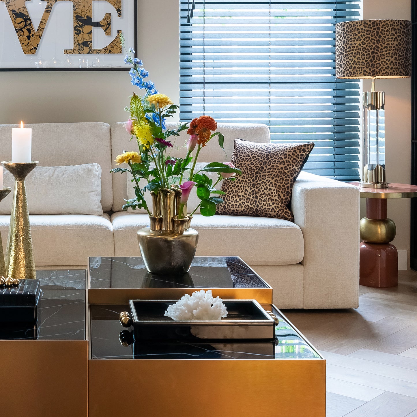 Bank Felix | White Chenille