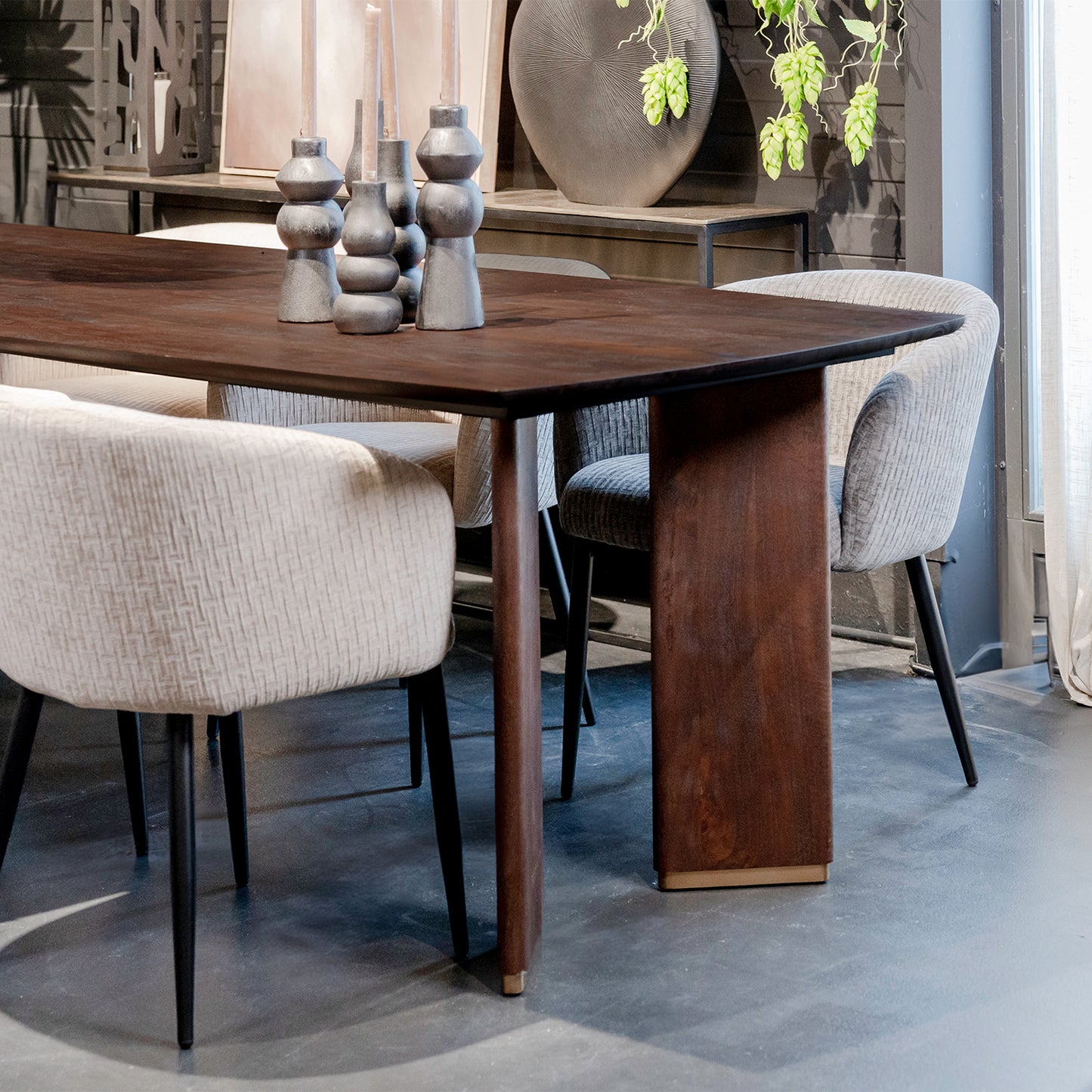 Eettafel Liber | Bruin Mangohout