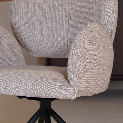 Eetkamerstoel Rosalin | Taupe Stof | Met Armleuning