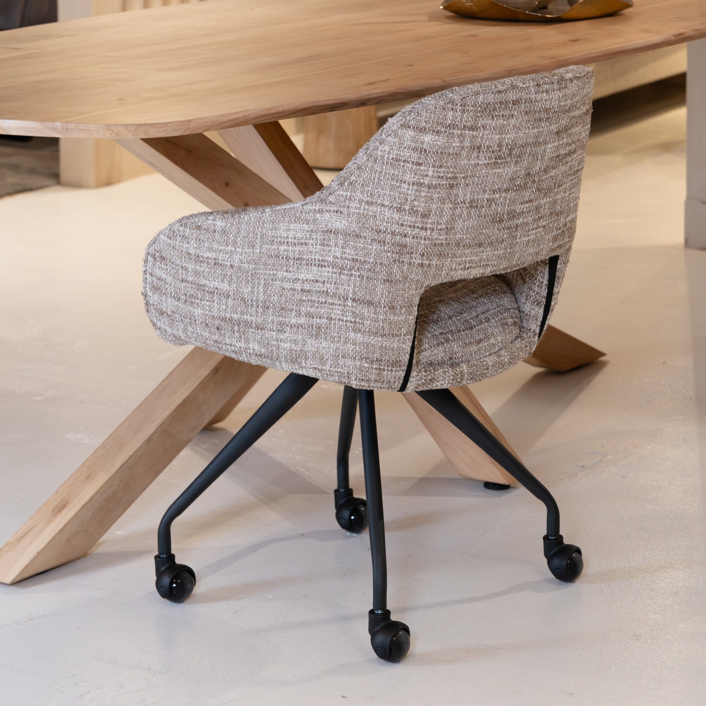 Eetkamerstoel Blair | Met Wielen | Beige