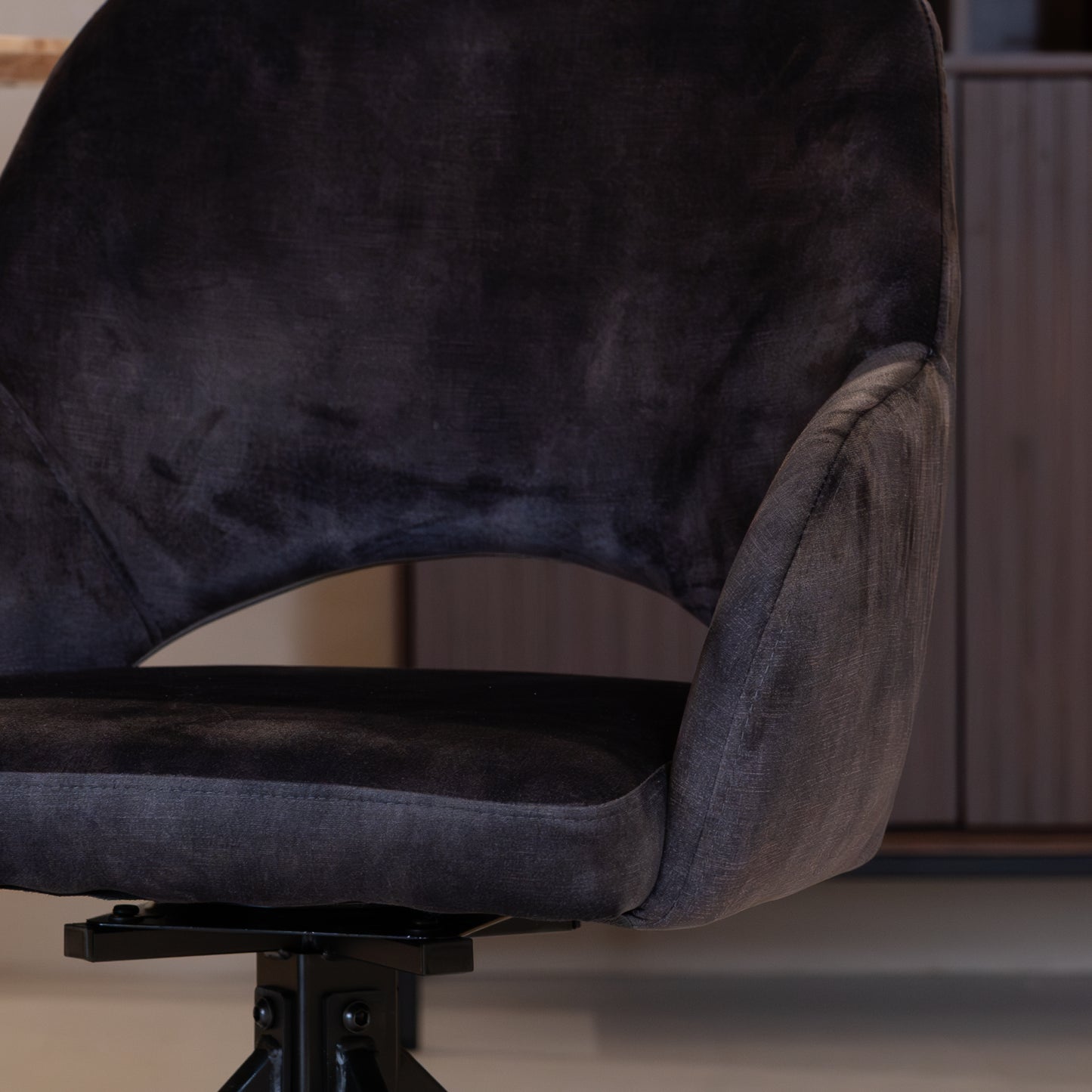 Eetkamerstoel Evi | Velours Antraciet