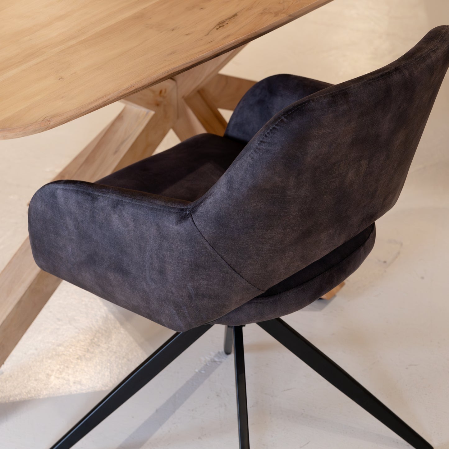 Eetkamerstoel Evi | Velours Antraciet