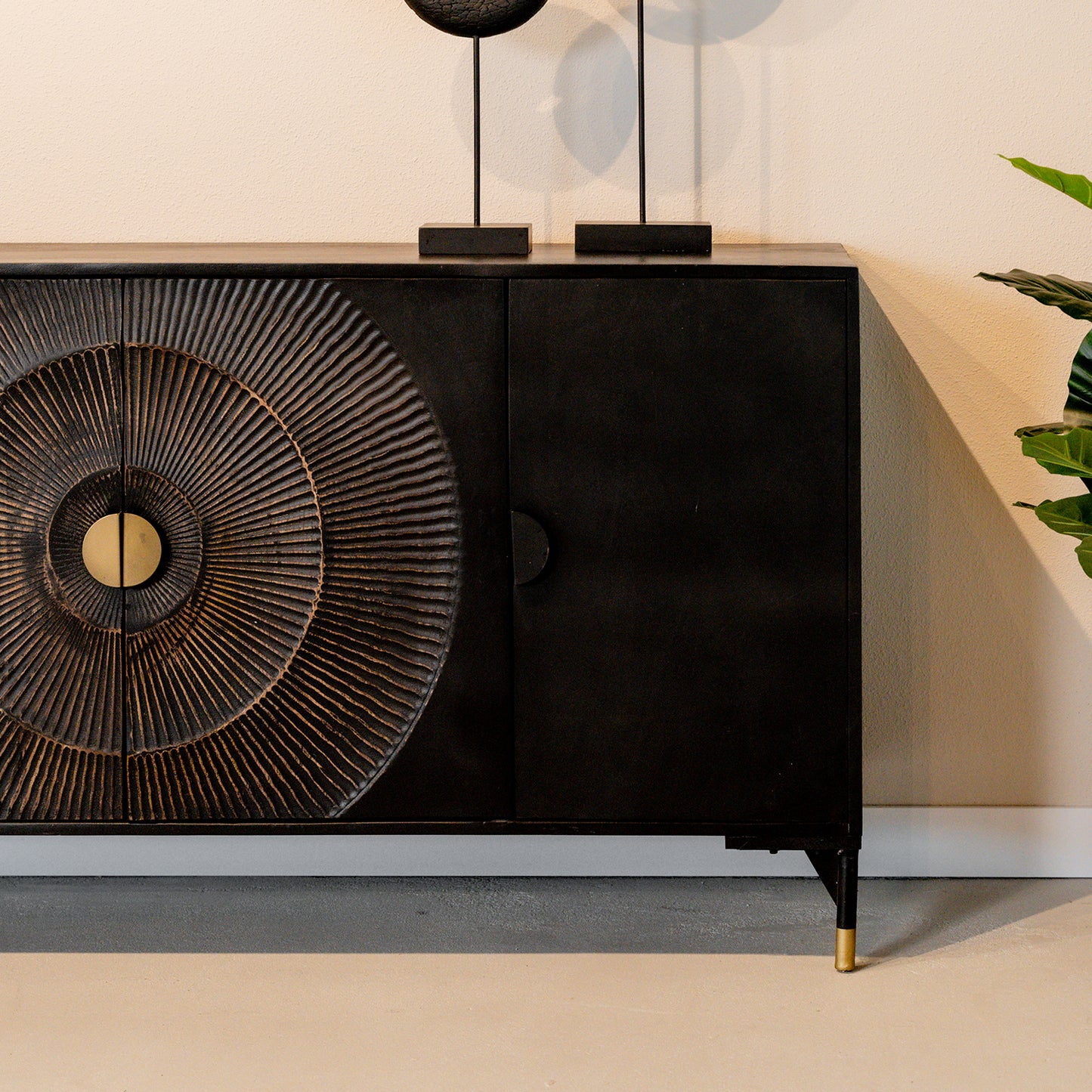 Dressoir Sun 180 | 4 Deuren | Zwart Mangohout