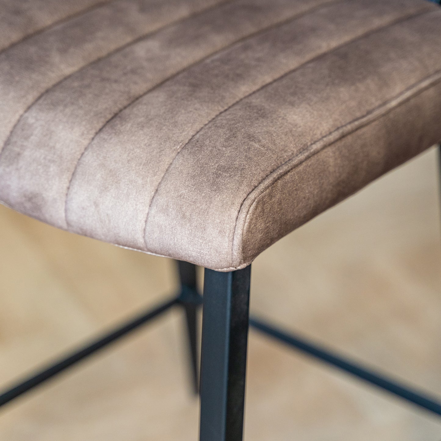 Barstoel Vicenza | Goldy Latte