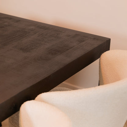 Eettafel Britt | Magazijn leegverkoop