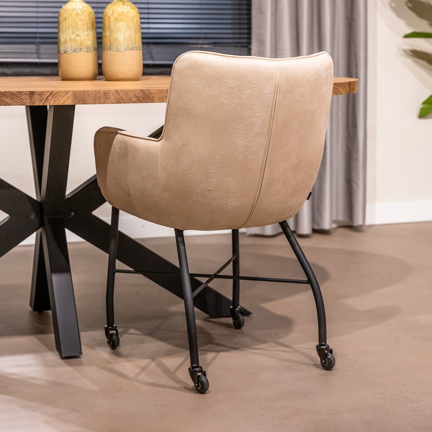 Eetkamerstoel Maud | Chicago Toffee