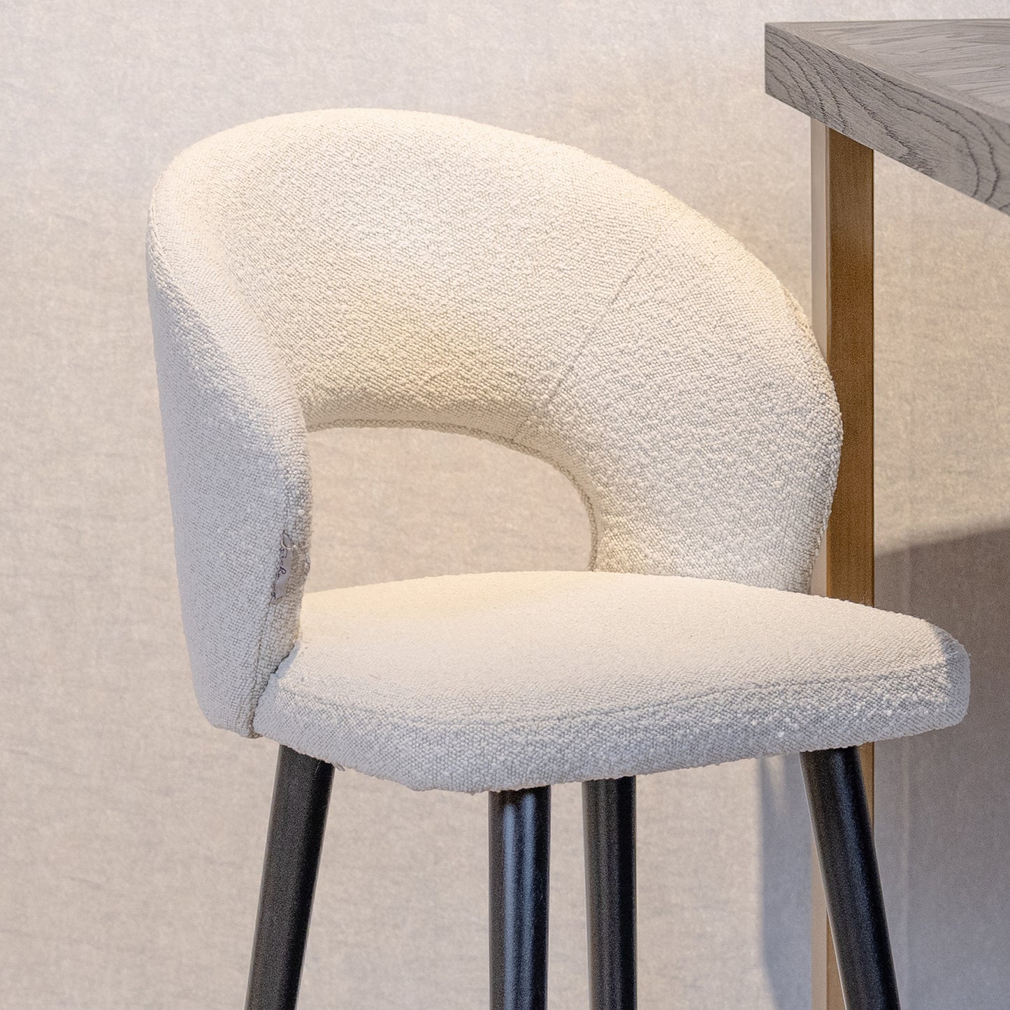 Barkruk Savoy | Kookeiland of Bartafel | Wit Bouclé