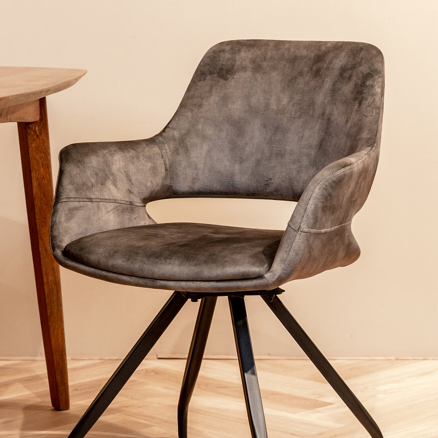 Eetkamerstoel Capp | Velvet Olive Groen