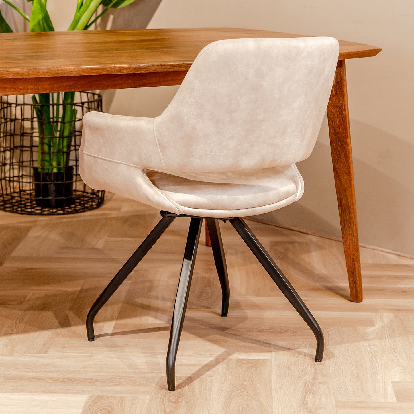 Eetkamerstoel Capp | Velvet Beige