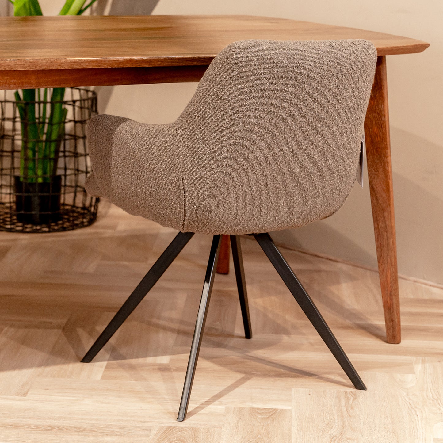 Eetkamerstoel Doreen | Bruin Bouclé