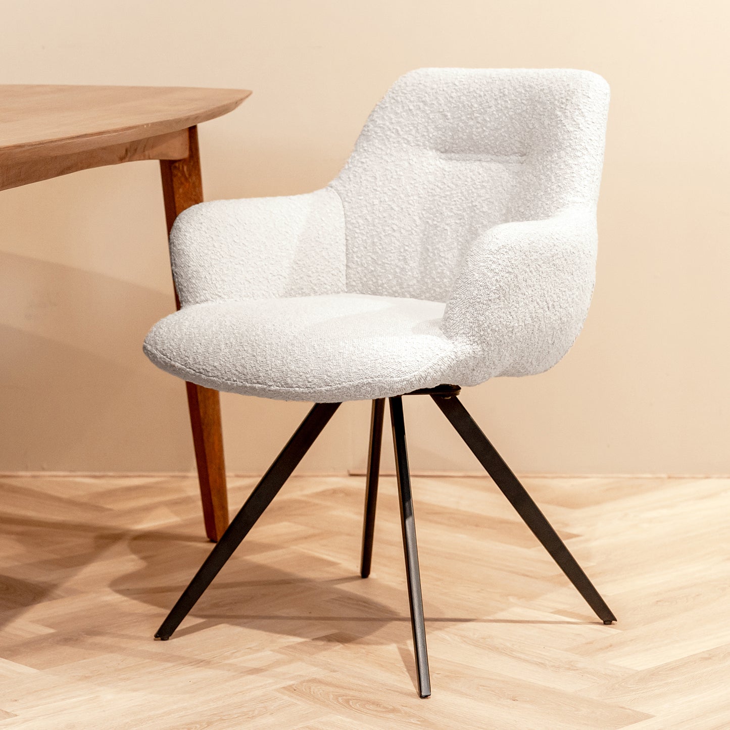 Eetkamerstoel Doreen | Wit Bouclé