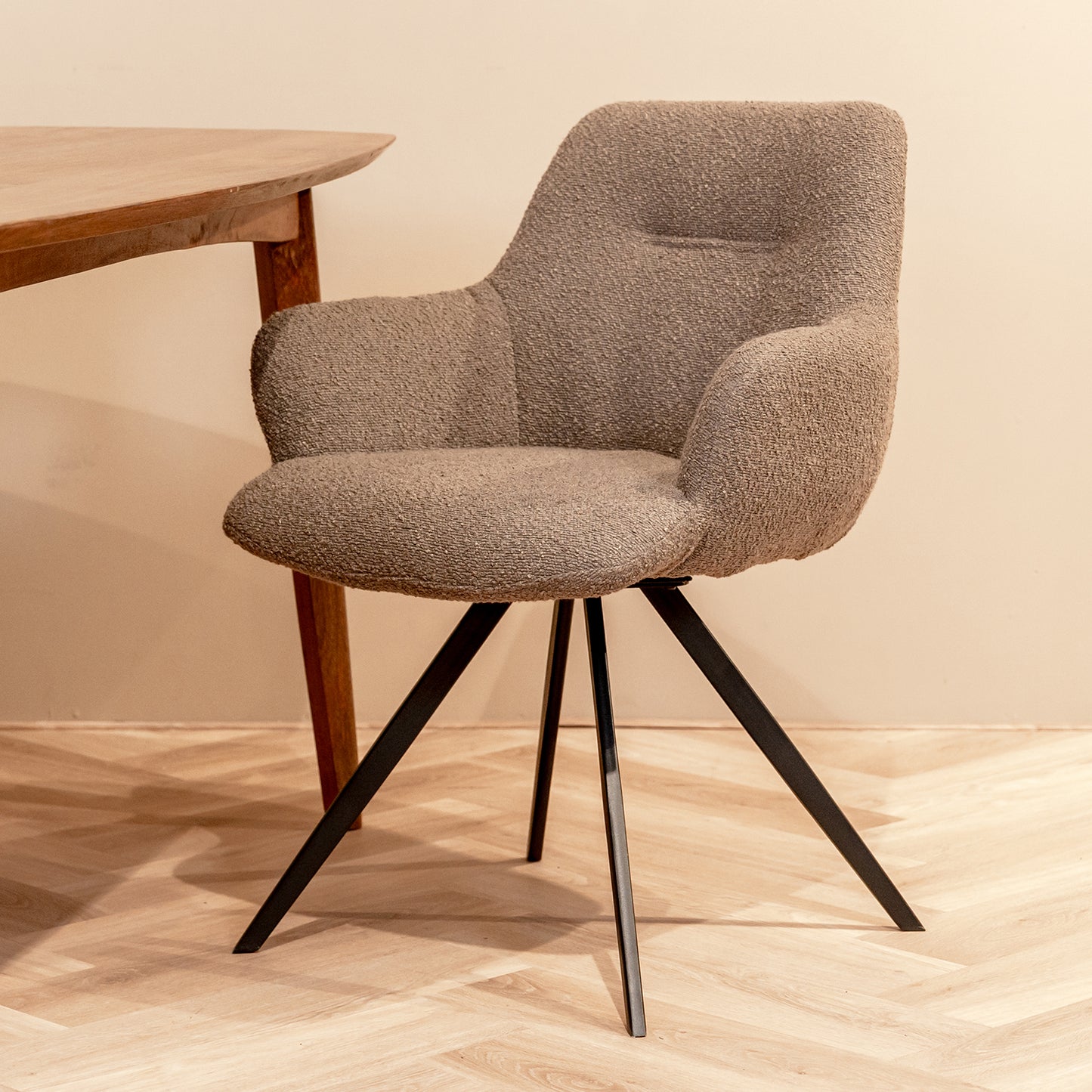 Eetkamerstoel Doreen | Bruin Bouclé