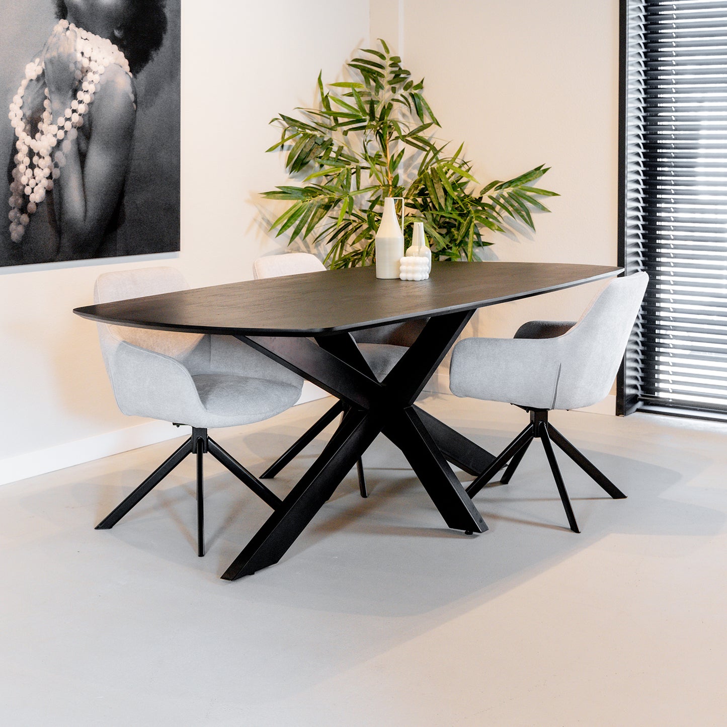 Eettafel Akagi | Deens Ovaal | Acacia Black