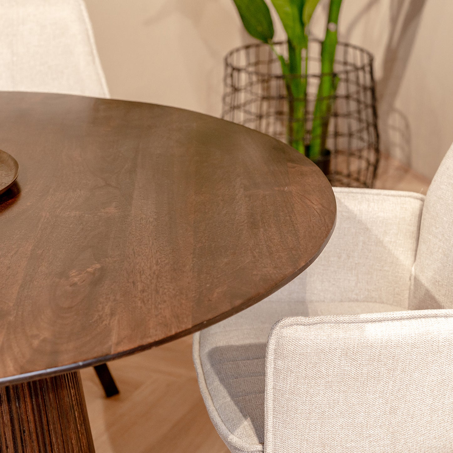 Eettafel Salvator | Walnoot Mangohout