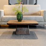 Salontafel Stockholm 80 cm bruin mangohout, vooraanzicht in een interieur