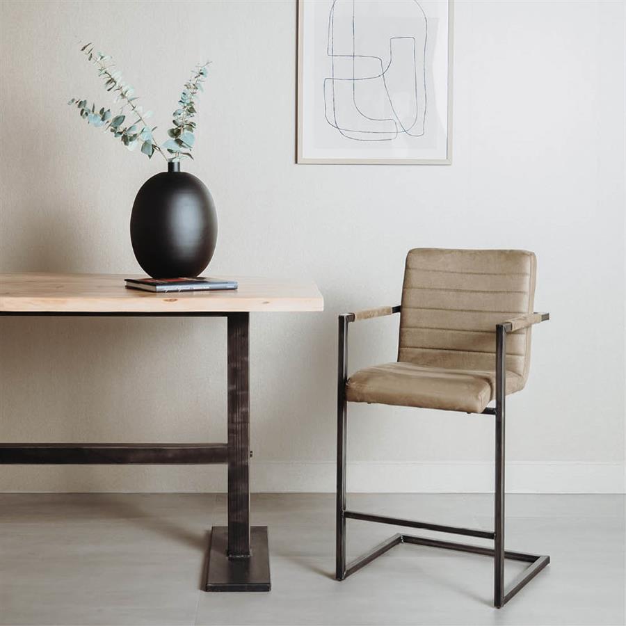 Barkruk Rocca bullstof groen in een interieur