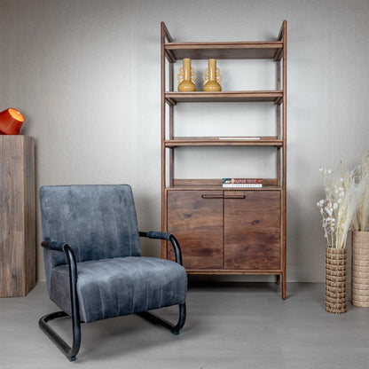 Fauteuil Riva velvet antraciet in een interieur