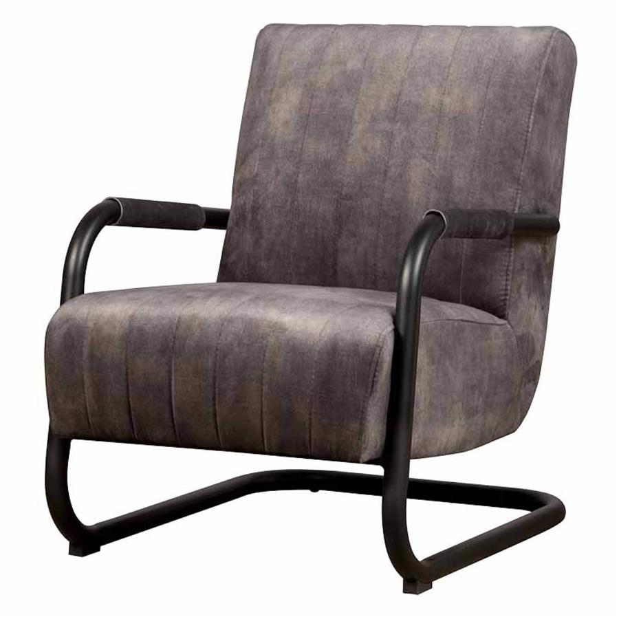 Fauteuil Riva velvet antraciet, schuin vooraanzicht op witte achtergrond