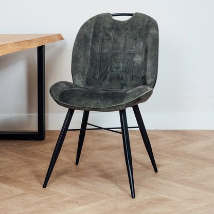 Eetkamerstoel Austin hunter velvet, schuin vooraanzicht in een interieur
