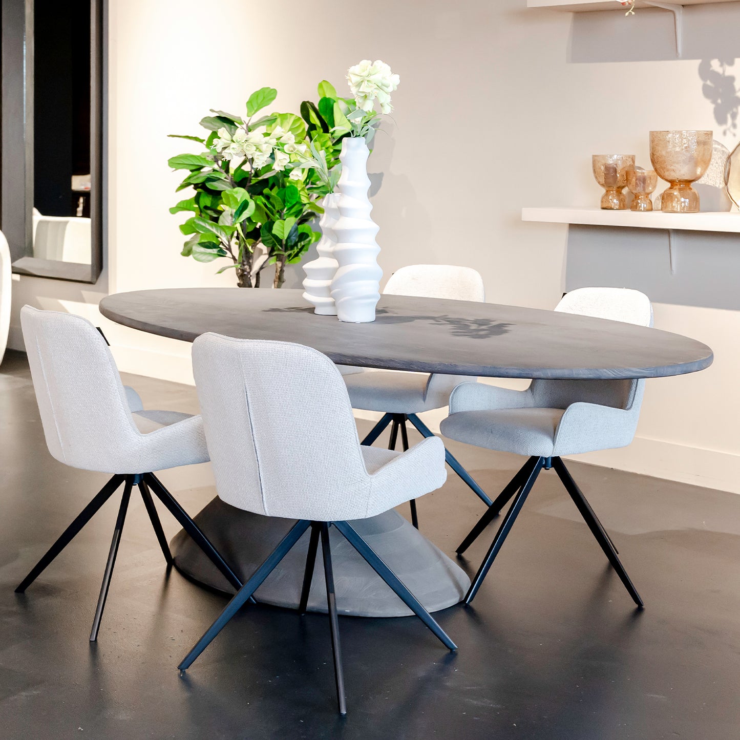 Eettafel Nemo | Grijs Mangohout