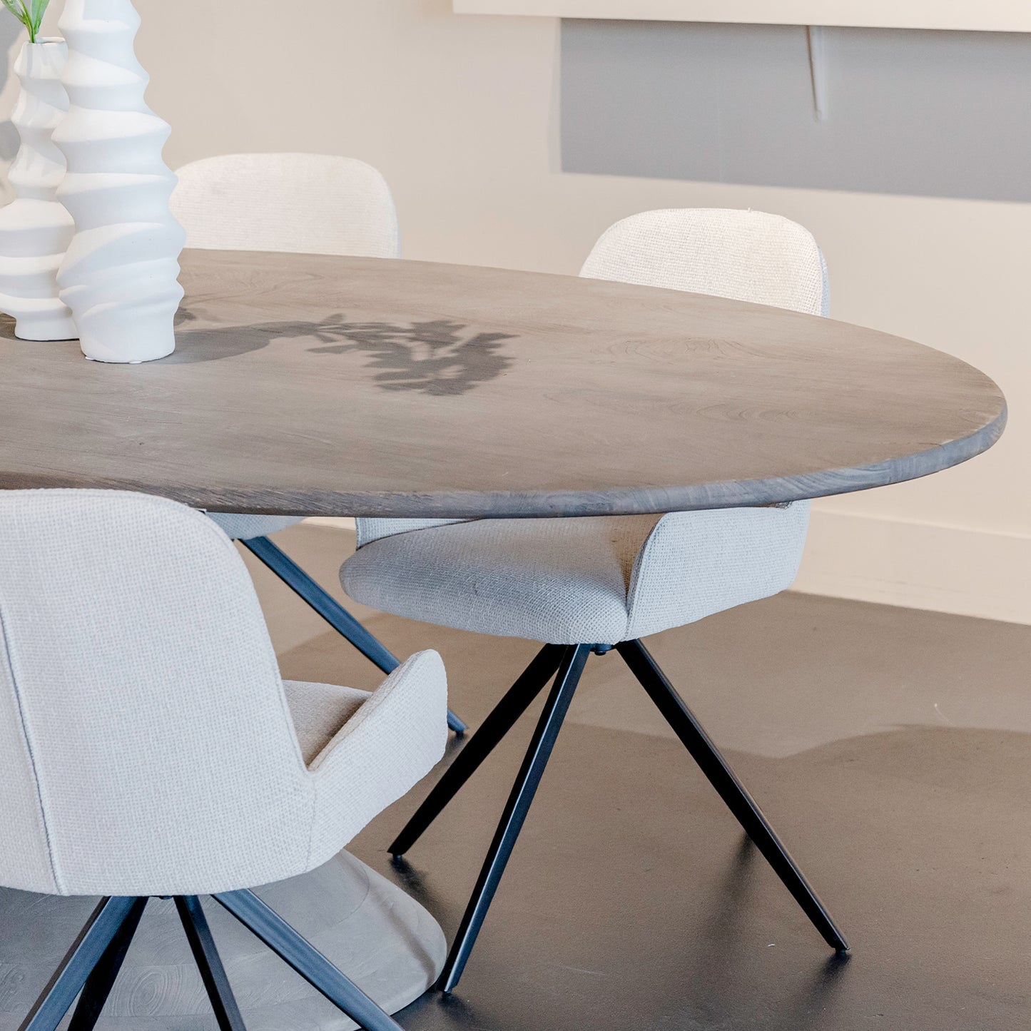 Eettafel Nemo | Grijs Mangohout