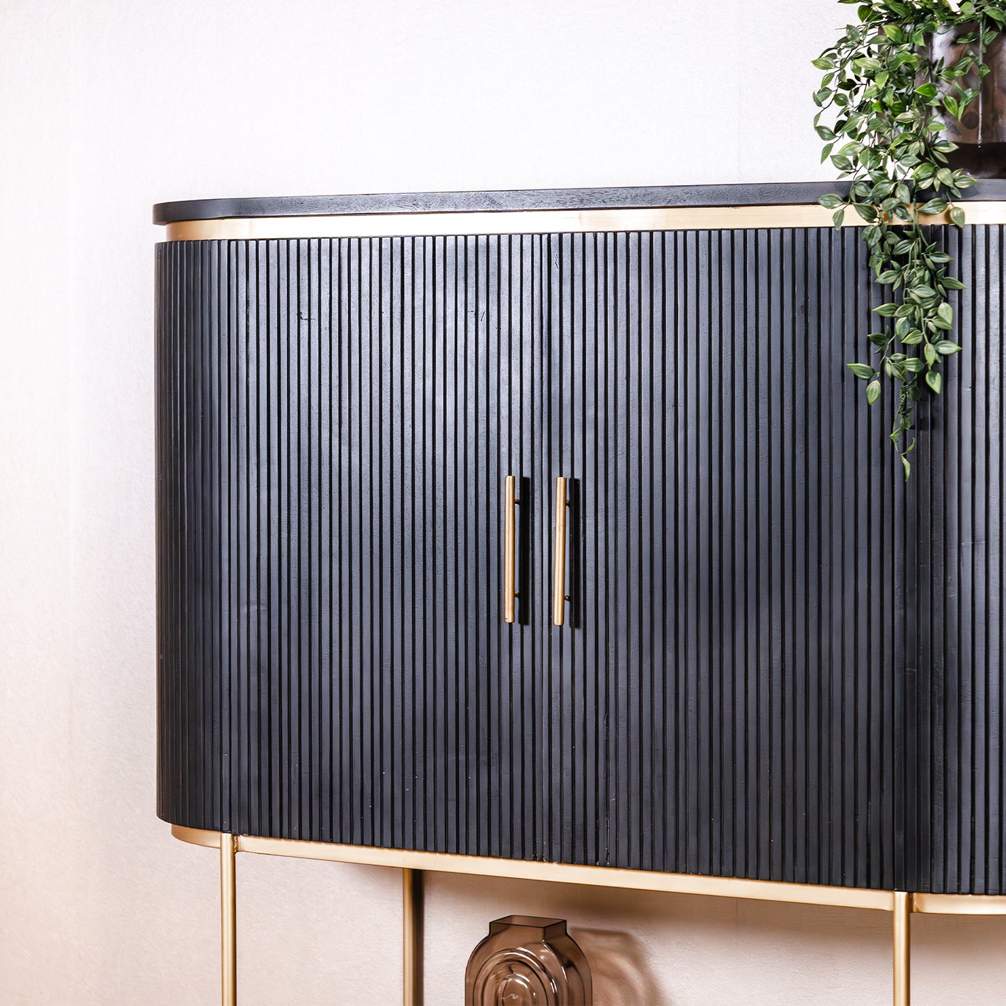 Barkast Rivello | Zwart Mangohout