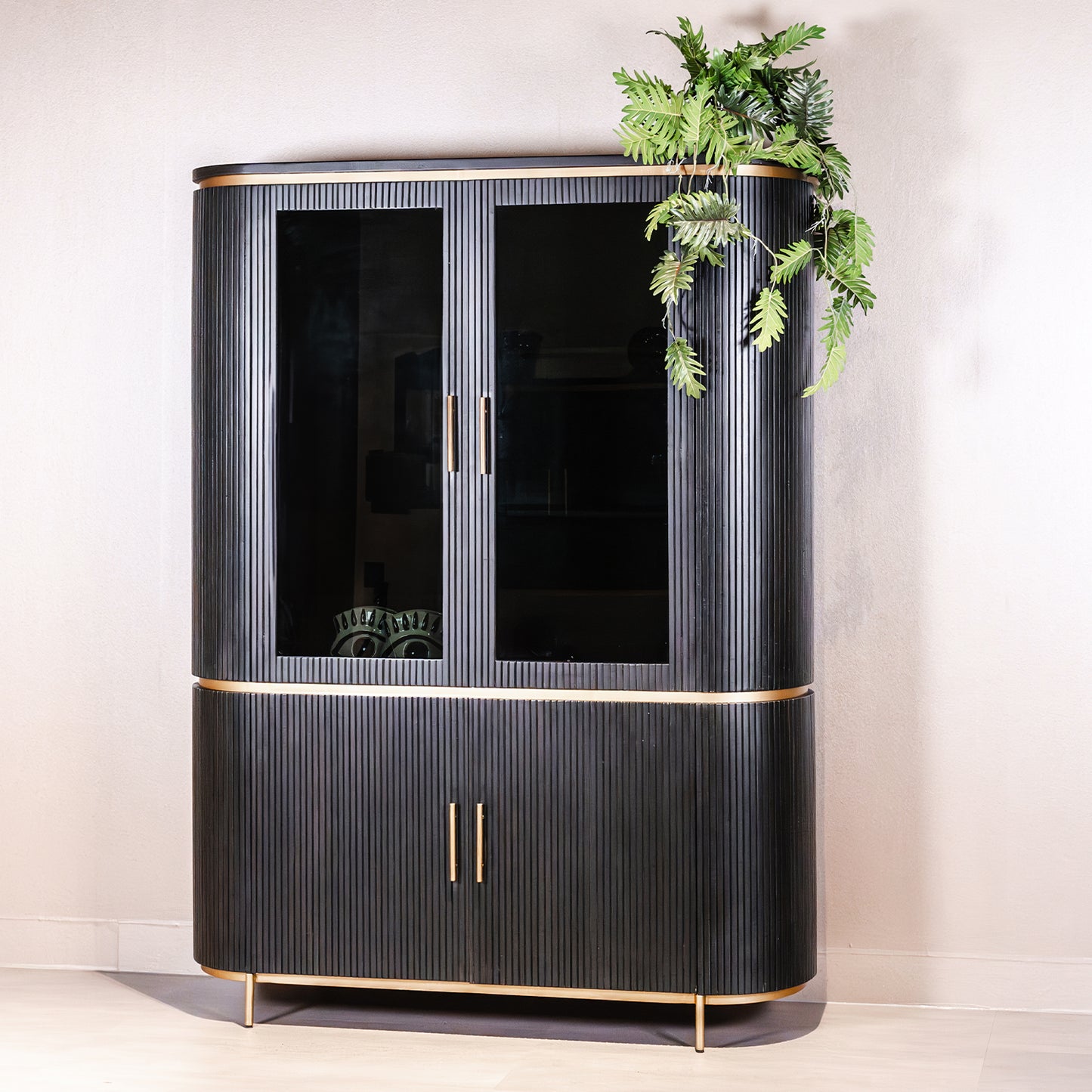 Buffetkast Rivello | Zwart Mangohout