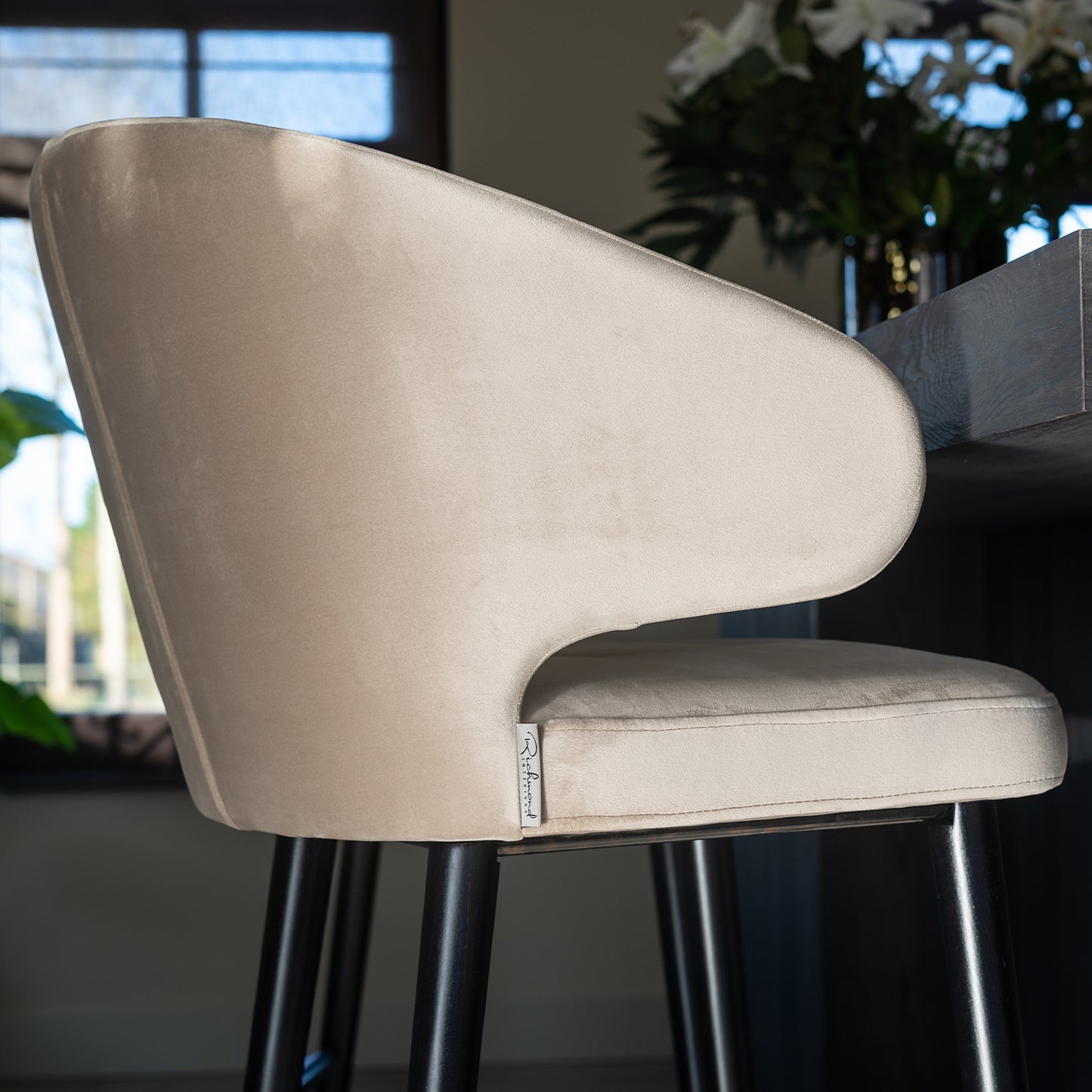 Barstoel Indigo | Kookeiland of Bartafel | Khaki Velvet